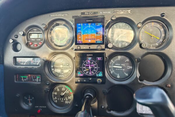 PH-CVT EFIS PH-CVT EFIS